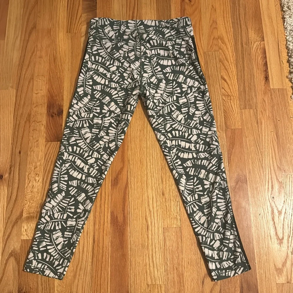 Tommy Hilfiger Sport Palm Print High Rise Compression Leggings - Picture 7 of 8